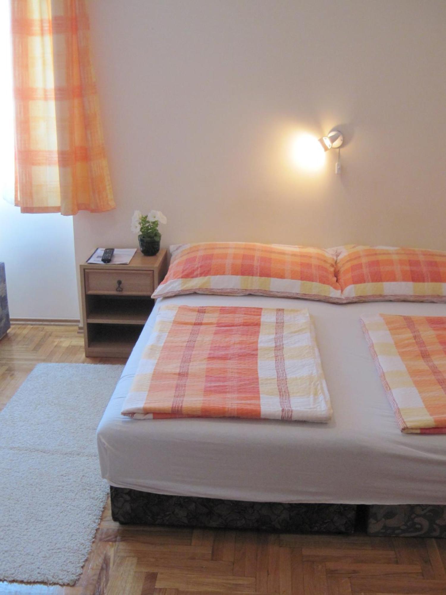 Suele Apartments & Rooms Balatonfured Exterior photo