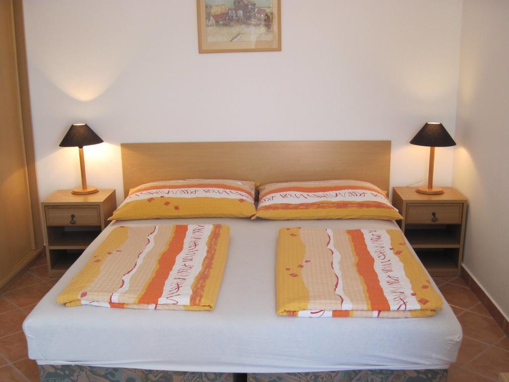 Suele Apartments & Rooms Balatonfured Room photo
